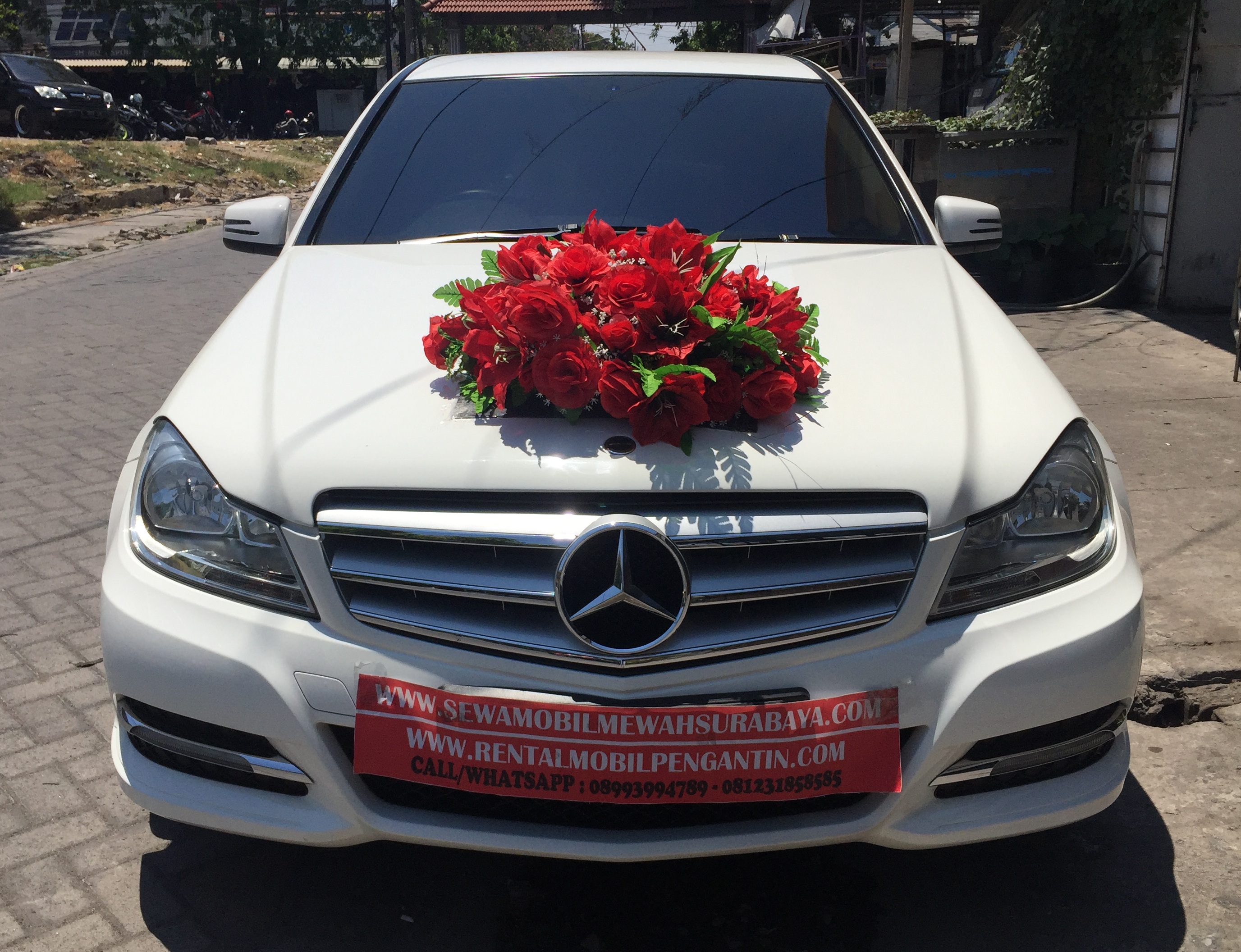 sewa mercy c200 c250 putih surabaya, sewa mobil mercy putih c200 c250 wedding car surabaya