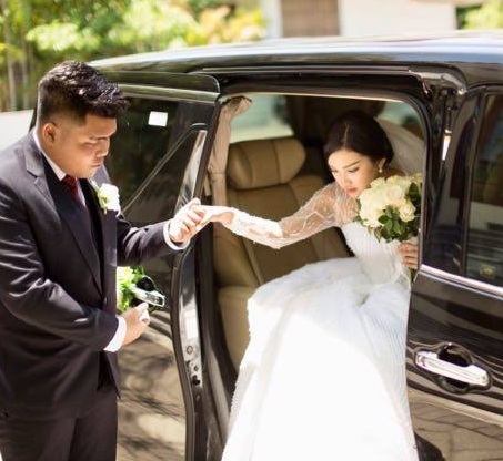 Sewa Rolls Royce Surabaya