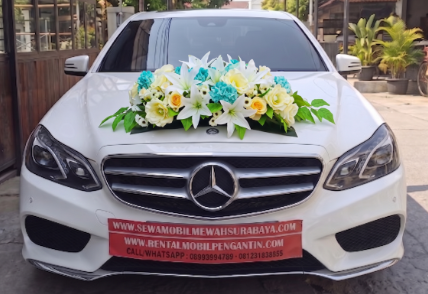 Sewa Alphard Surabaya, Sewa Mobil Alphard Surabaya, Rental Alphard Surabaya, Rental Mobil Alphard Surabaya, Wedding Car Surabaya, Sewa Mobil Pengantin Surabaya, Rental Mobil Pengantin Surabaya