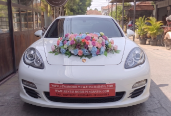 Sewa Alphard Surabaya, Sewa Mobil Alphard Surabaya, Rental Alphard Surabaya, Rental Mobil Alphard Surabaya, Wedding Car Surabaya, Sewa Mobil Pengantin Surabaya, Rental Mobil Pengantin Surabaya